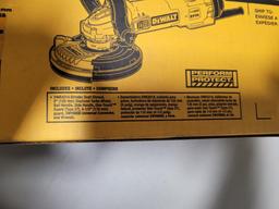 DEWALT 5" SURFACE GRINDING DUST SHROUD KIT