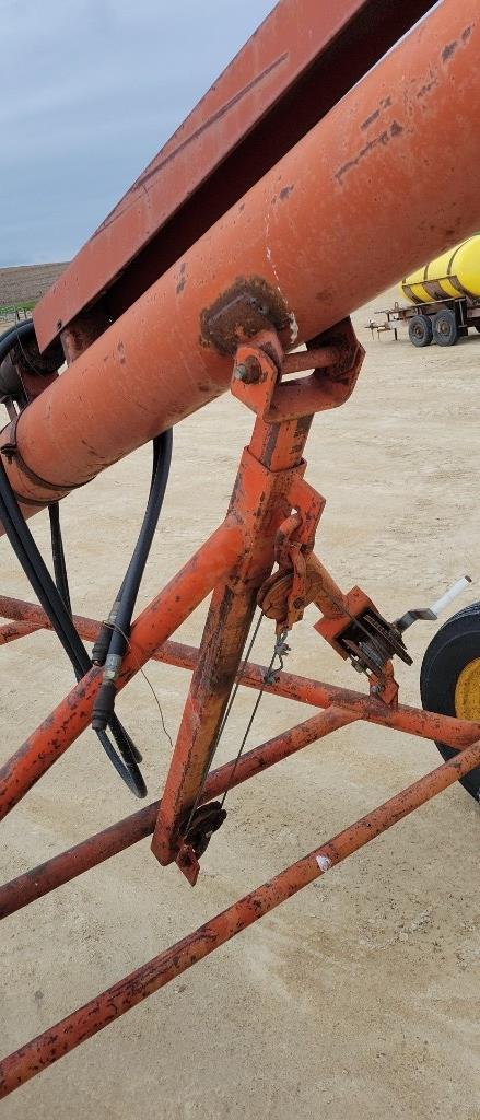 KEWANEE 8" X 28' AUGER- HYD DRIVE