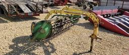 JOHN DEERE 640 RAKE