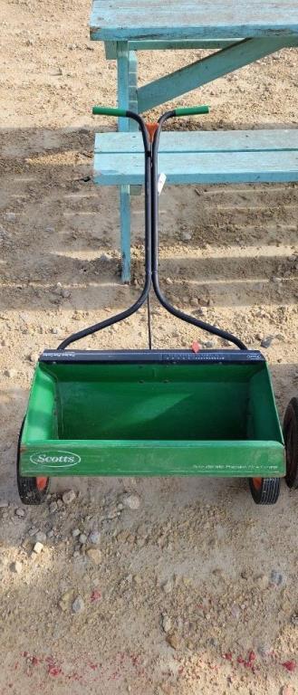 SCOTT'S LAWN SEEDER