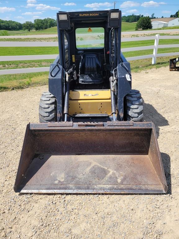 New Holland LX665 Skid Steer