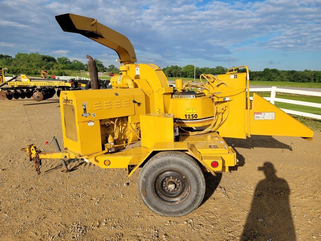 Vermeer 1250 Towable Chipper