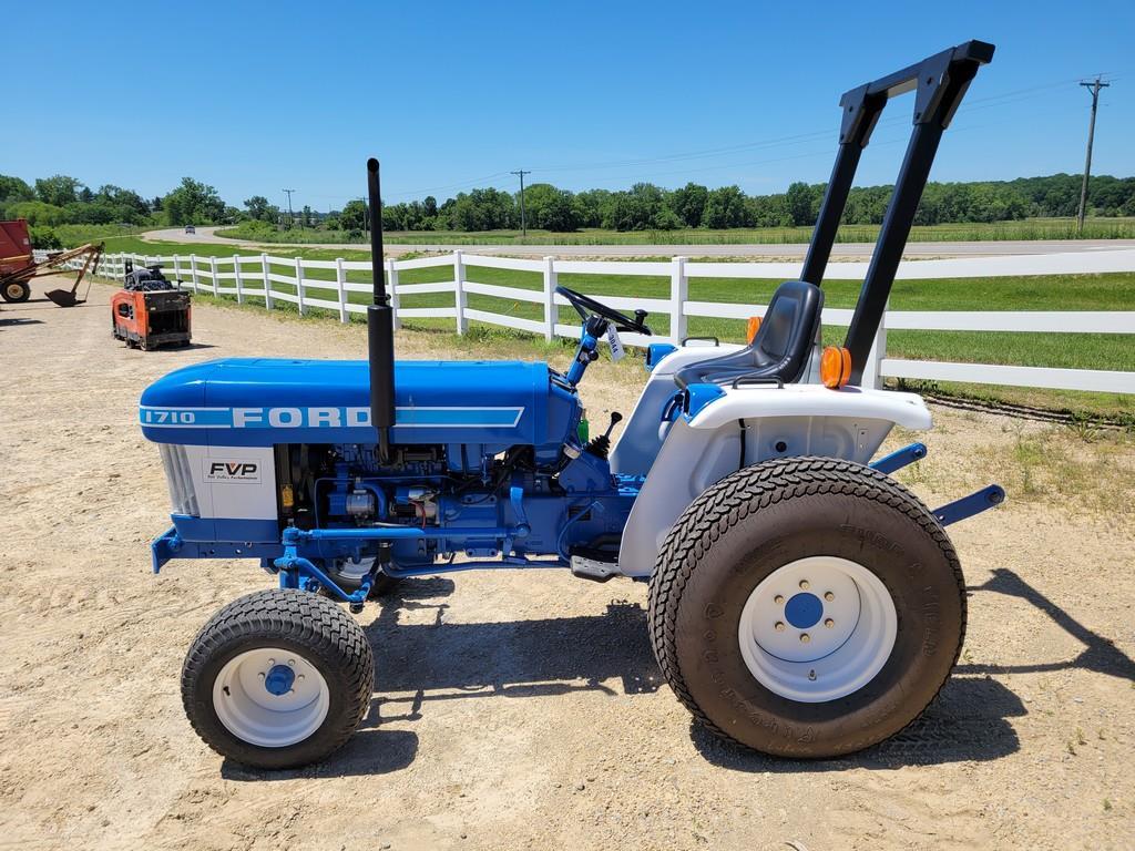 Ford 1710 Compact Tractor