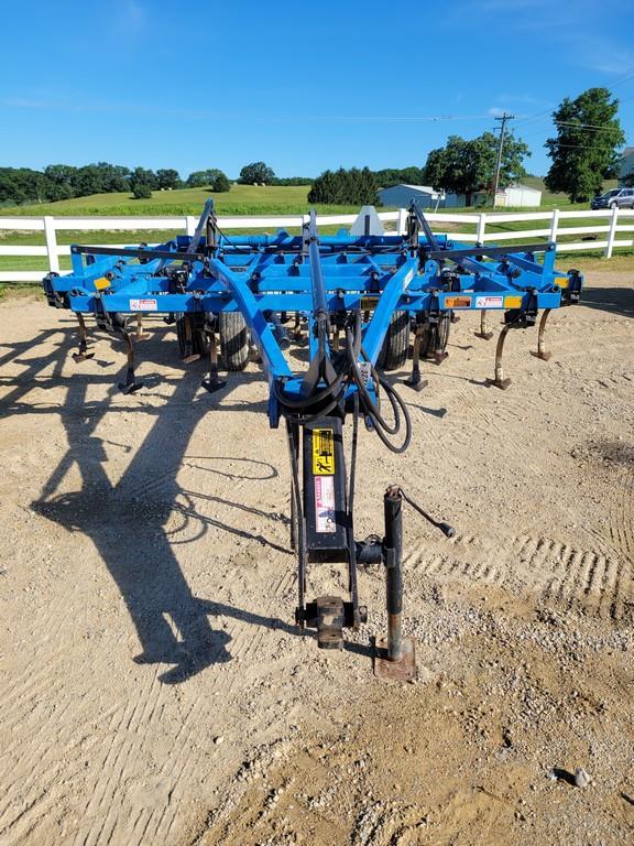 DMI Tigermate 12' Field Cultivator