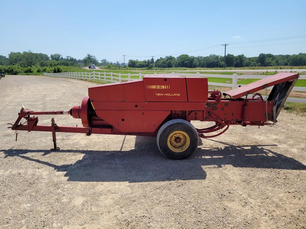 New Holland 316 Small Square Baler