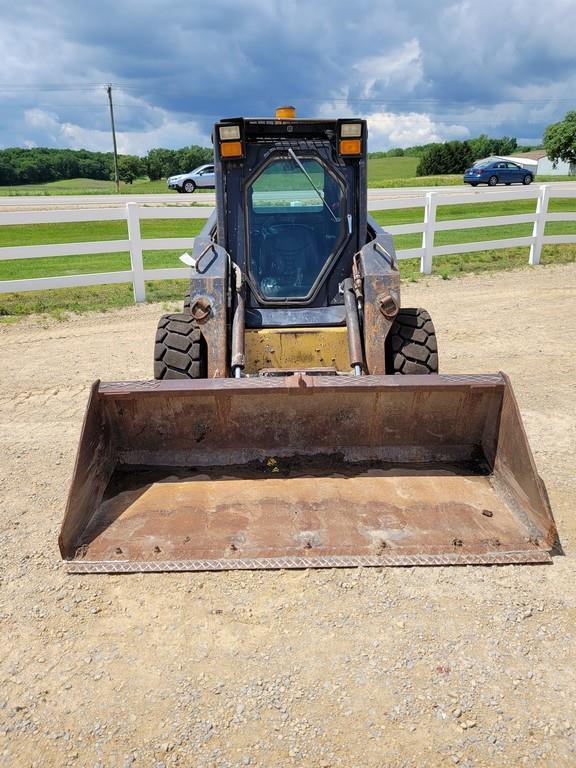 New Holland LS180 Skid Steer