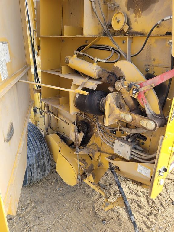 Vermeer 605XL Round Baler