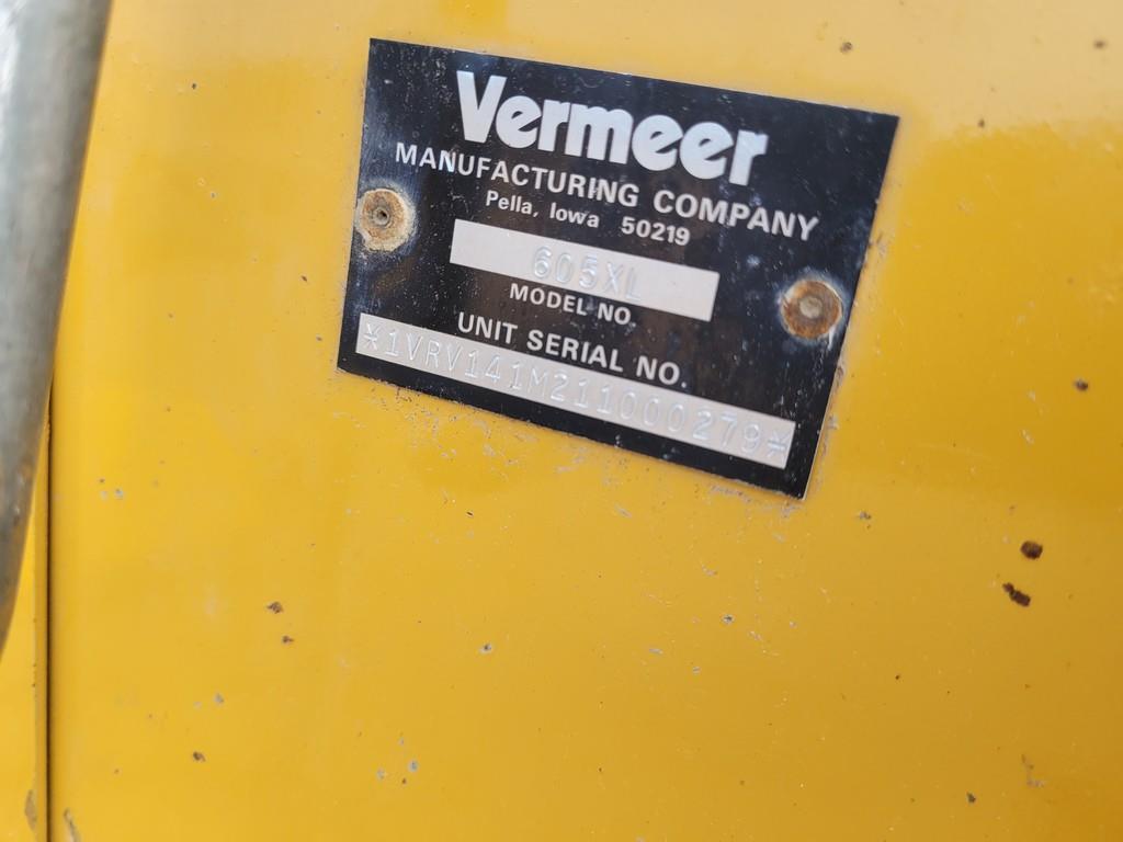 Vermeer 605XL Round Baler