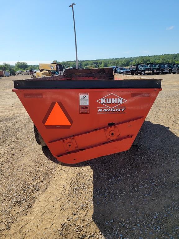 Kuhn Knight 8114 Manure Spreader