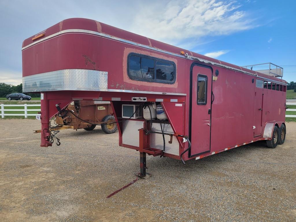 2005 Delta Livestock Travel Trailer