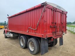 1988 International F9300 Grain Truck