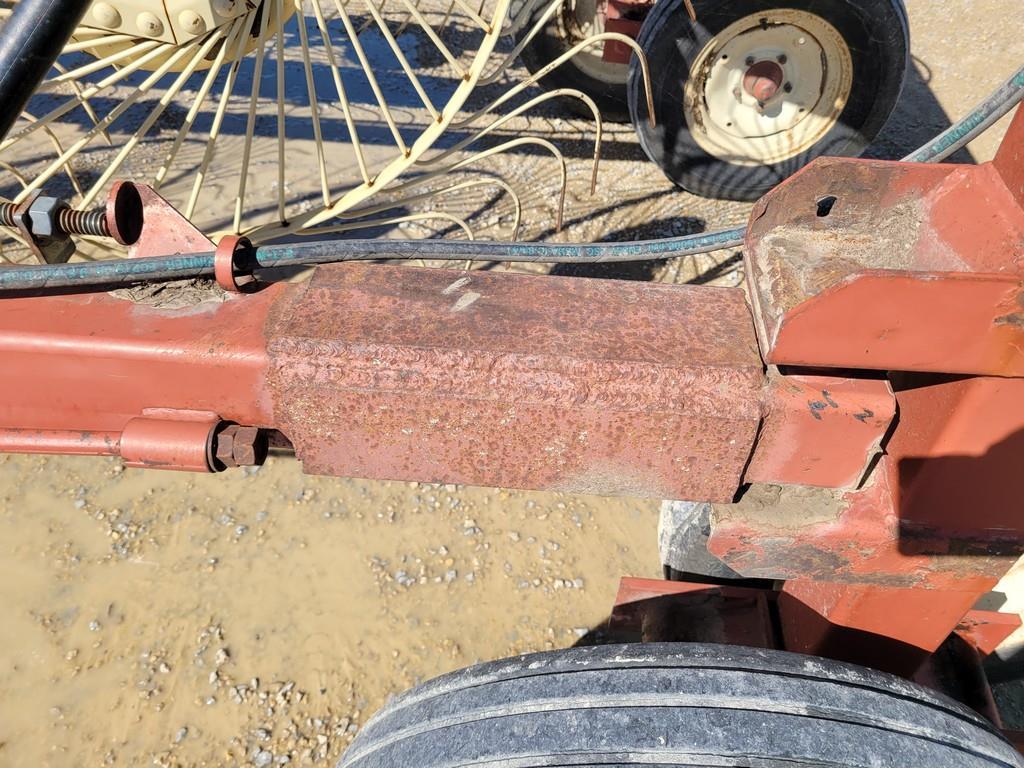 Agco 3983 12 Wheel Hay Rake