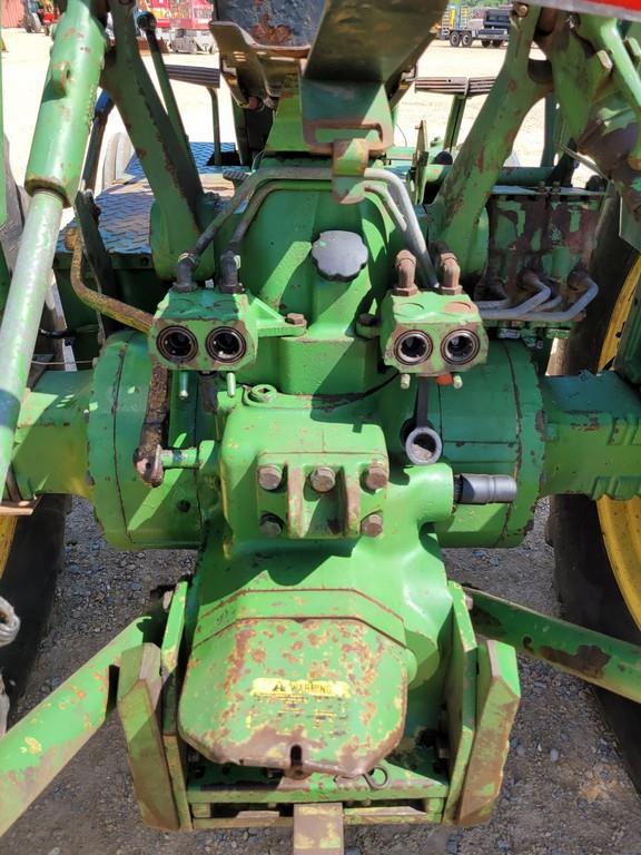 John Deere 2840 Tractor