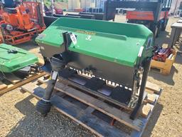 John Deere 1500 3pt Aerator