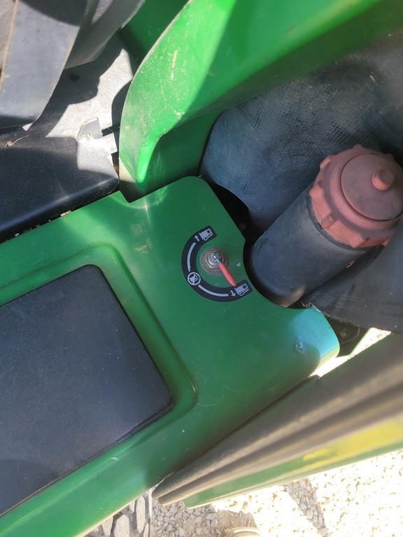 John Deere F925 Front Mount Lawn Mower