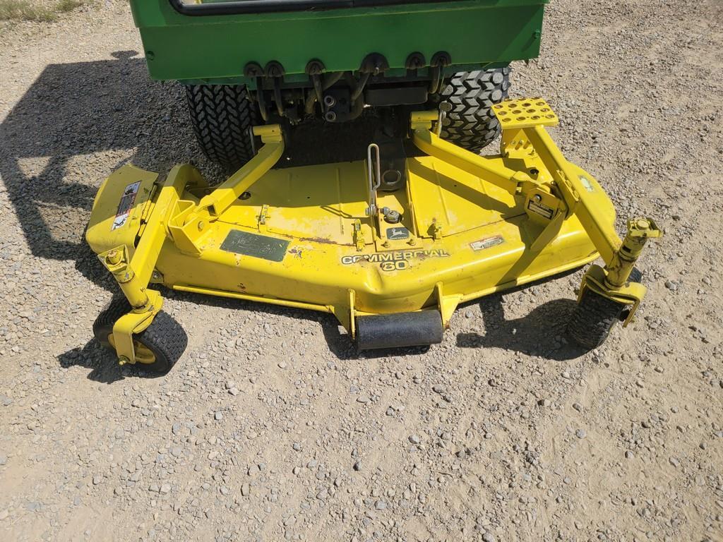 John Deere F925 Front Mount Lawn Mower