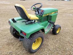 John Deere 318 Lawn Tractor