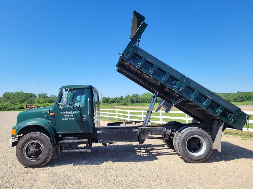 1990 International 4200 Dump Truck