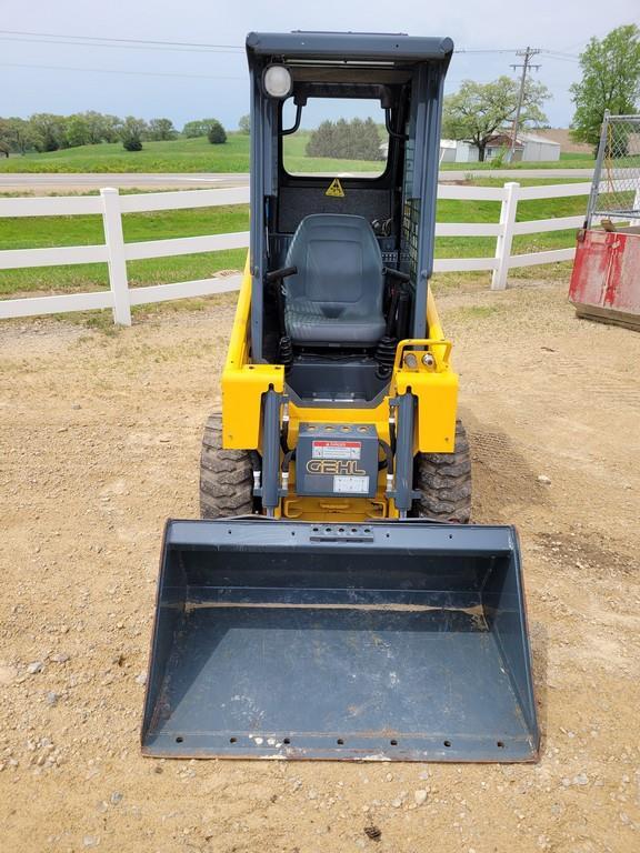 Gehl 1640 Skid Steer