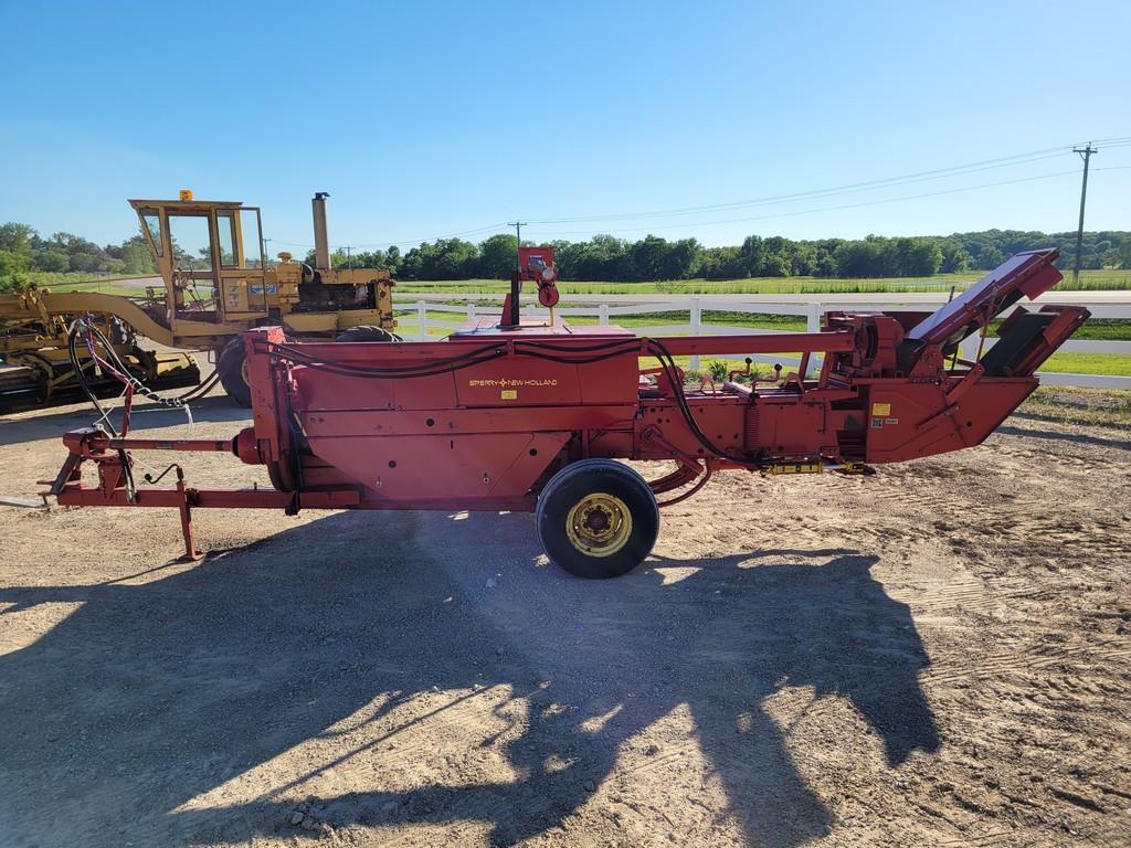 New Holland 316 Small Square Baler