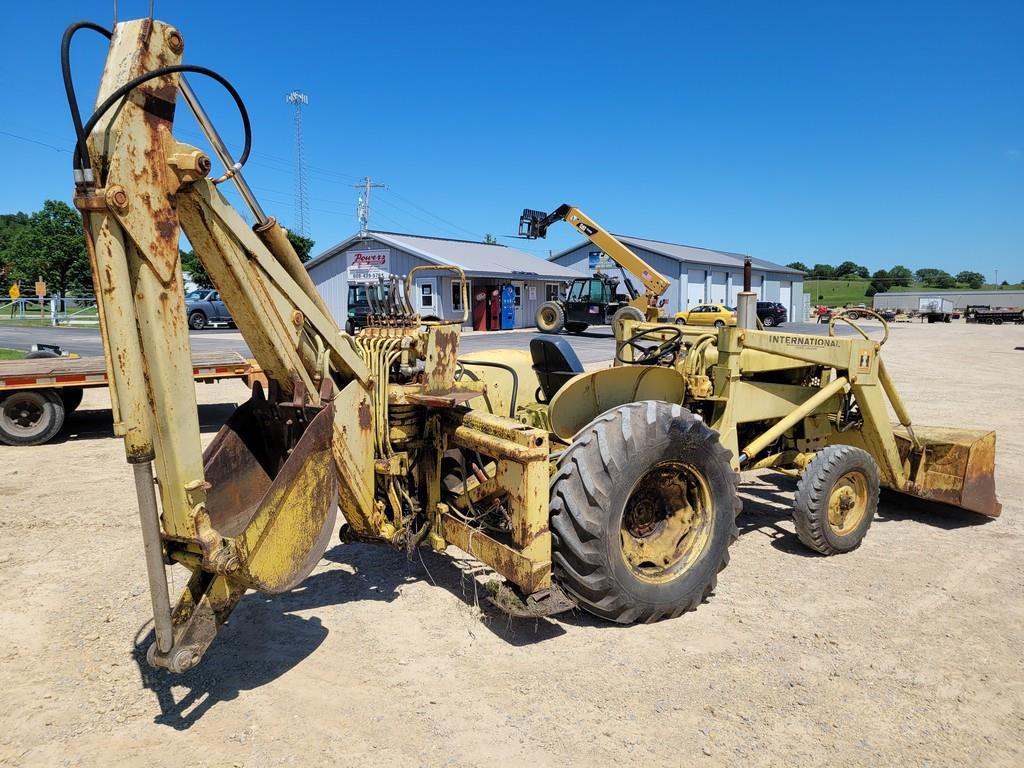 International Industrial Tractor Loader Backhoe