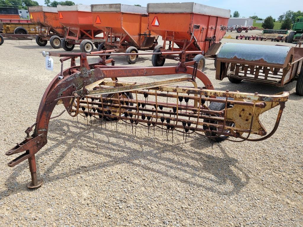 New Holland 256 Hay Rake