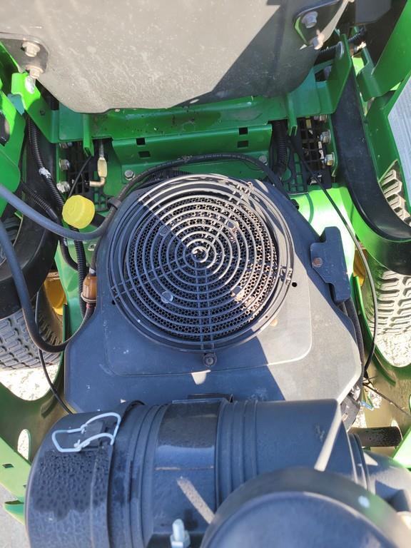 John Deere Z720A Zero Turn Mower