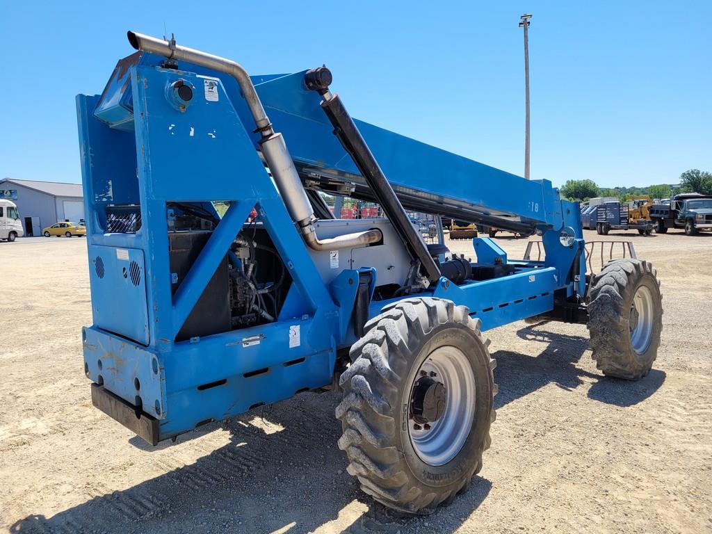 Genie GTH-842 Extendable Fork Lift