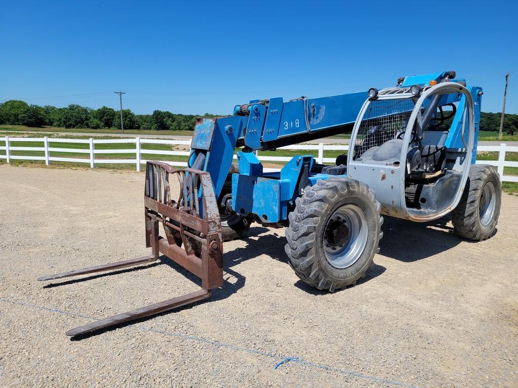 Genie GTH-842 Extendable Fork Lift