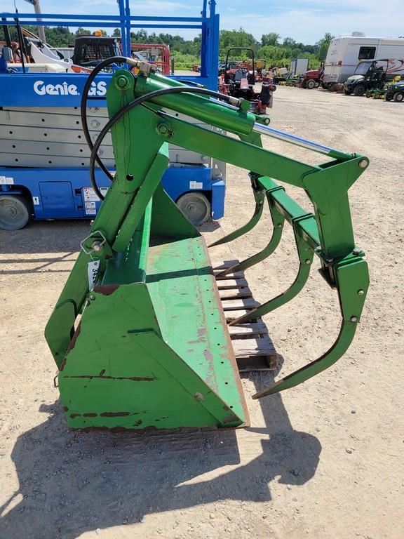 John Deere 84" Grapple Bucket