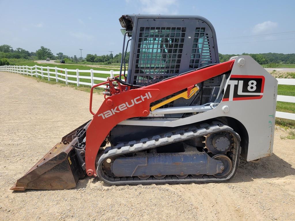 2018 Takeuchi TL8 Track Skid Steer