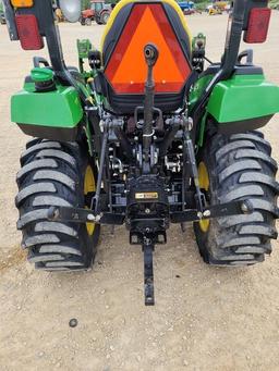 John Deere 2032R Compact Tractor