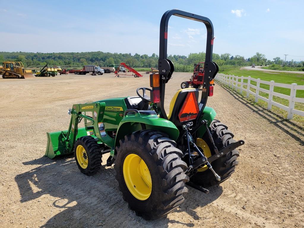 John Deere 3038E Compact Tractor