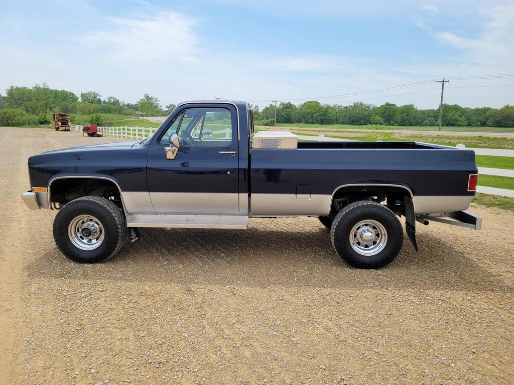 1984 GMC 2500 Pick Up Truck