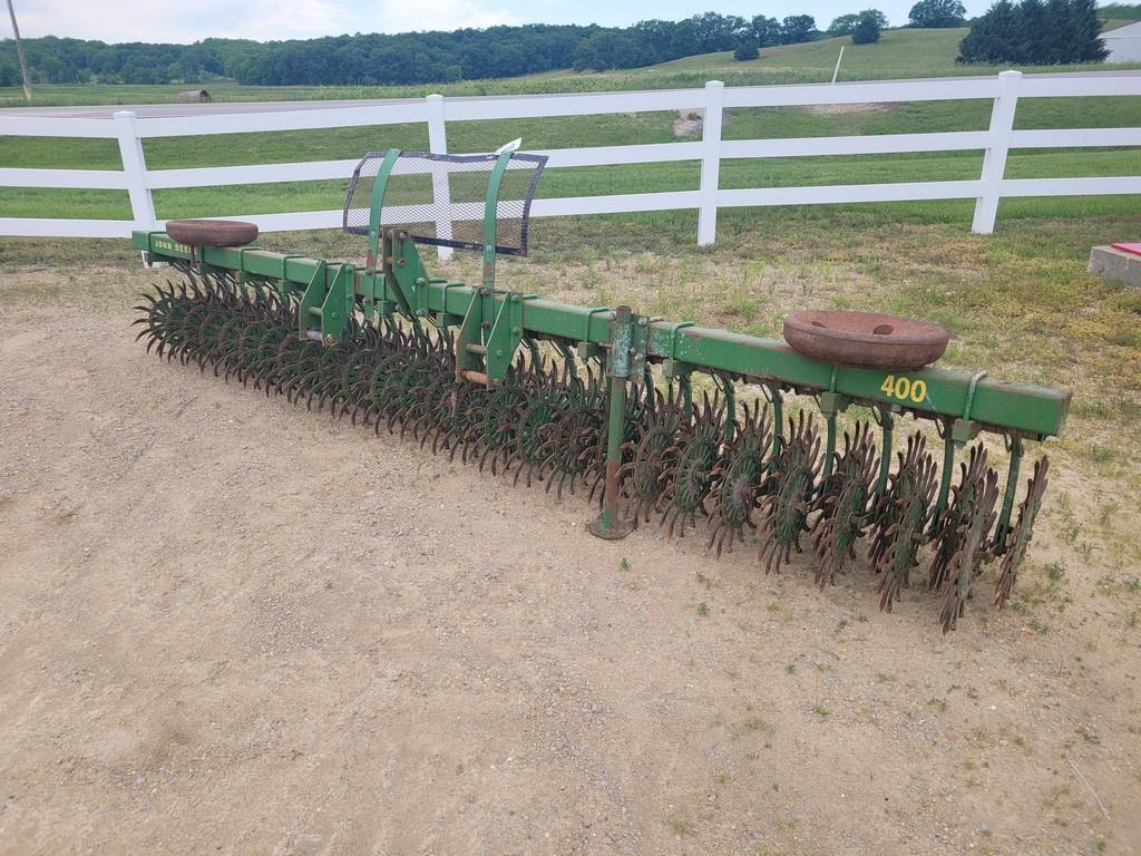 John Deere 400 3pt Rotary Hoe