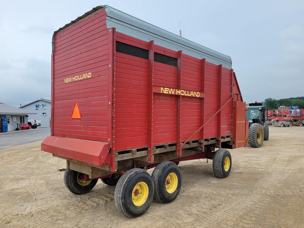 New Holland Crop Carrier 8 Chopper Box