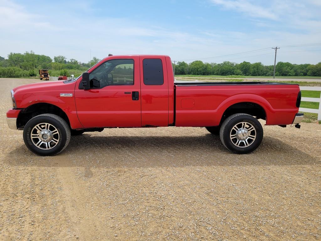 2005 Ford F-250 Pick Up Truck