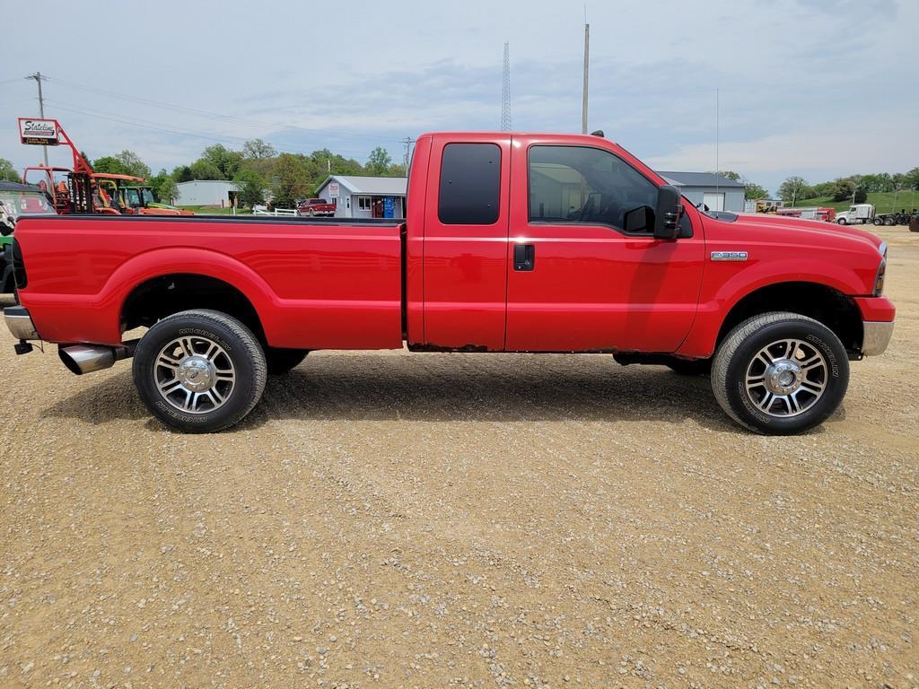 2005 Ford F-250 Pick Up Truck