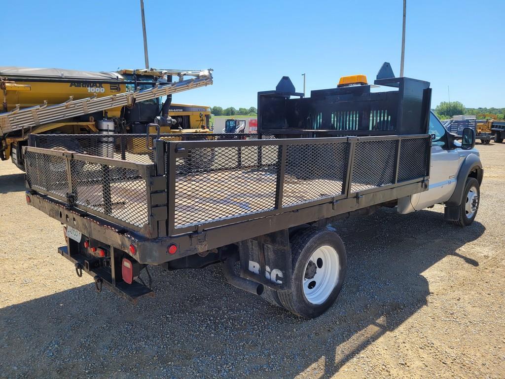 2005 Ford F450 Flat Bed Truck