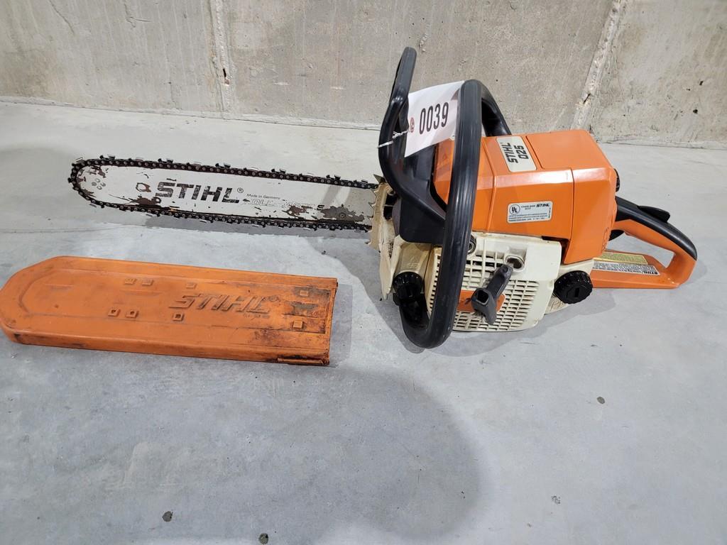 Stihl 025 Chainsaw