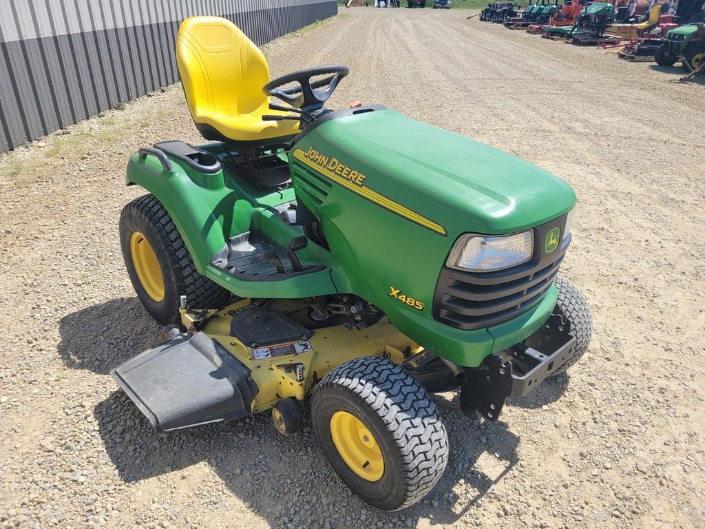 John Deere X485 Lawn Mower