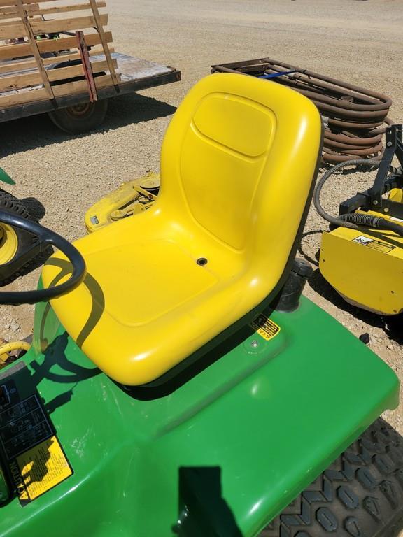 John Deere 420 Riding Mower