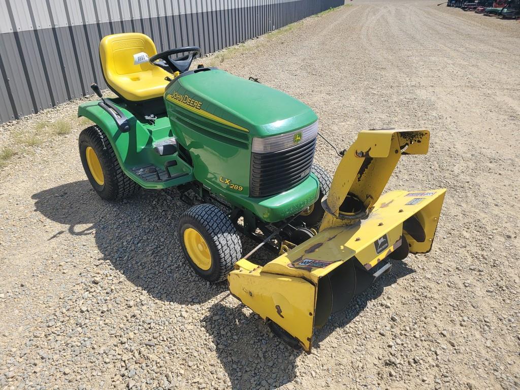 2005 John Deere LX289 Lawn Mower