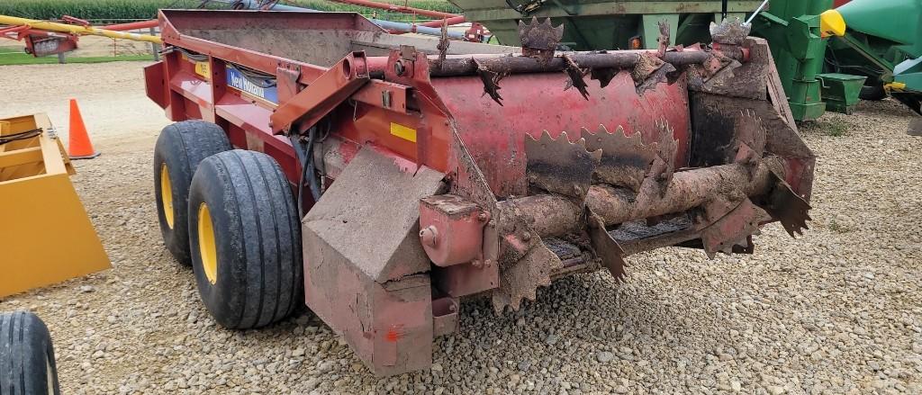 2012 NEW HOLLAND 195 SPREADER