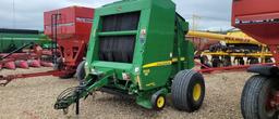 2008 JOHN DEERE 568 ROUND BALER