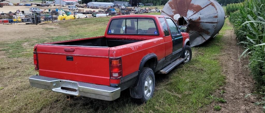 1994 DODGE DAKOTA TRUCK