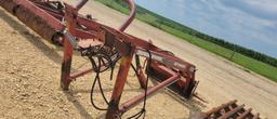 FARM HAND LOADER WITH FORKS
