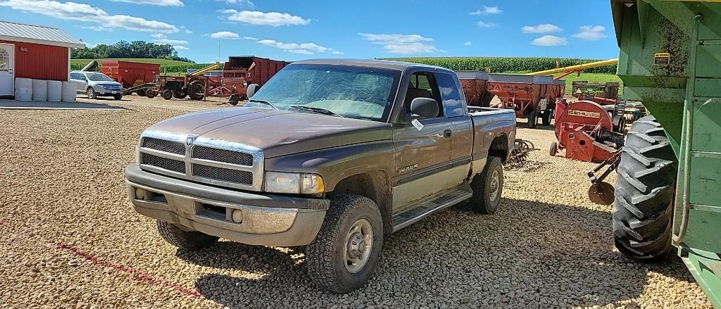 2001 DODGE RAM 2500 QUAD CAB TRUCK