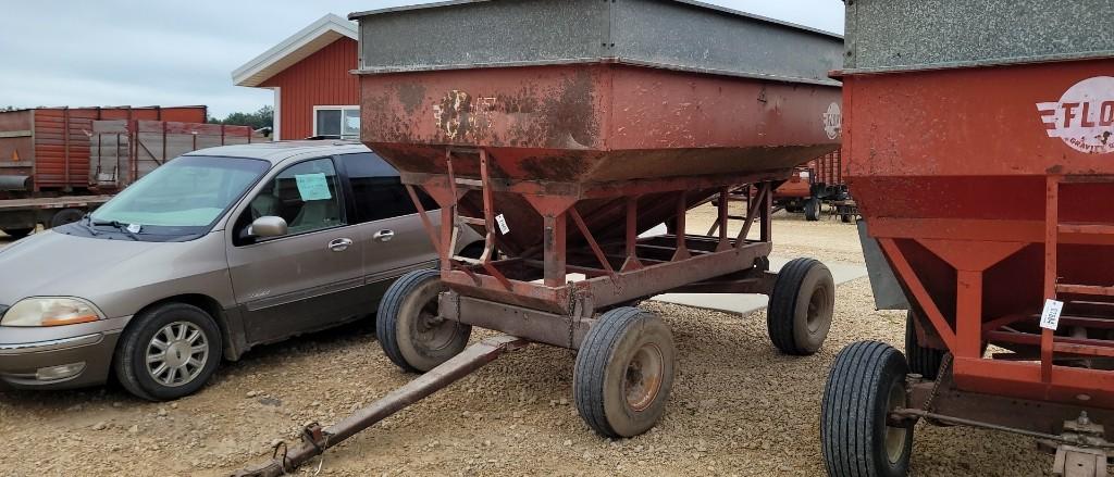 EZ FLOW 300 BU WAGON