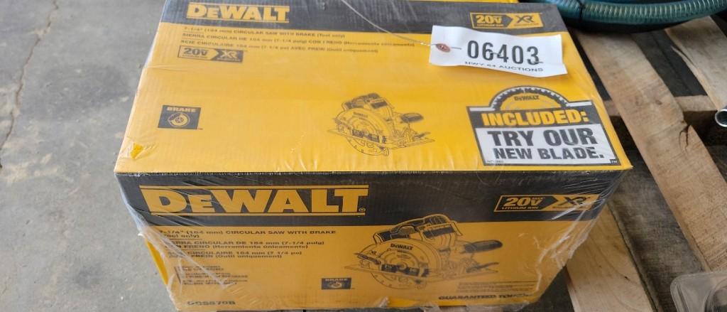 NEW DEWALT 20 VOLT XR BRUSHLESS CIRCULAR SAW